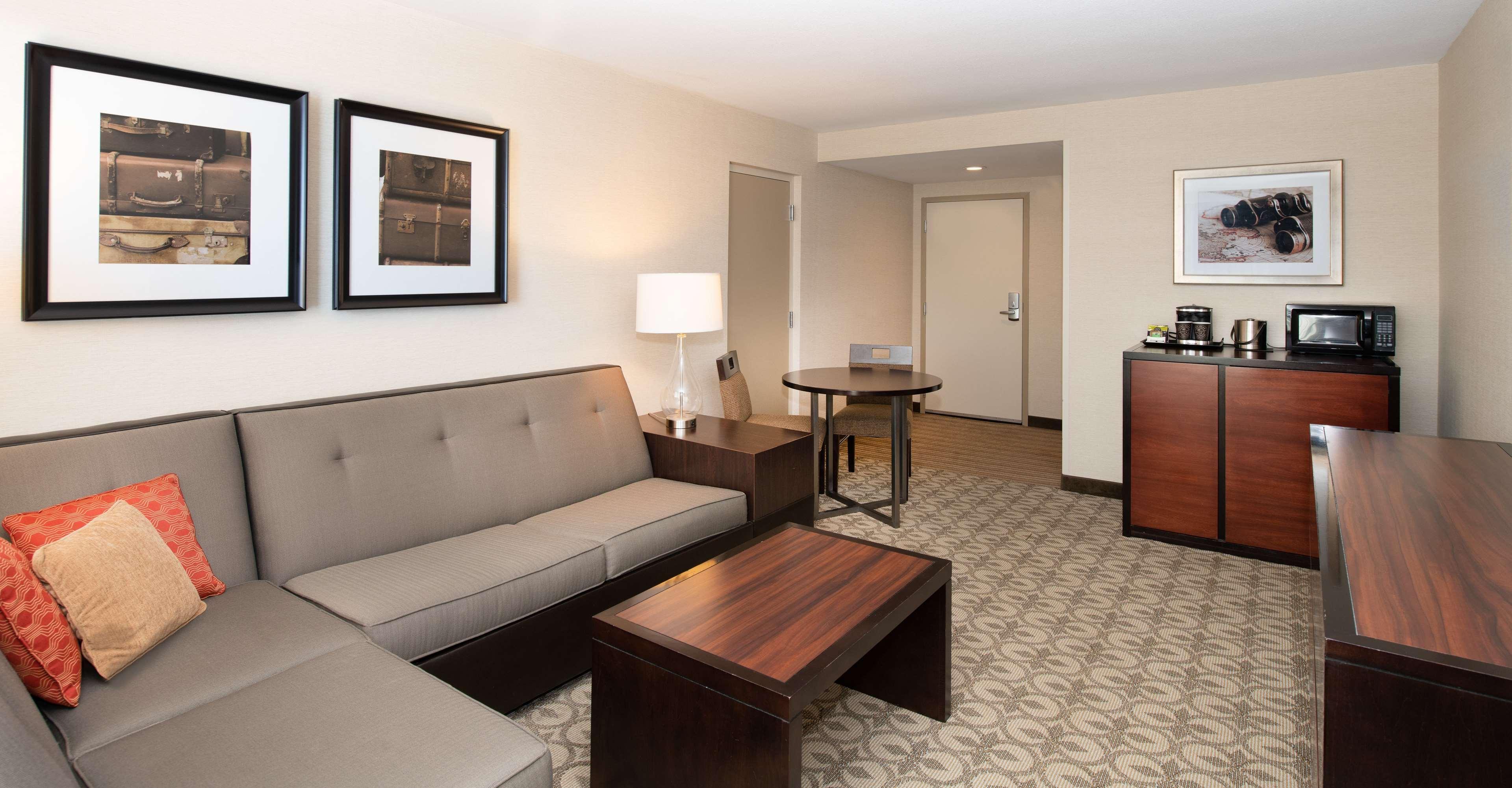 Doubletree Hotel & Suites Charleston Airport North Charleston Eksteriør billede