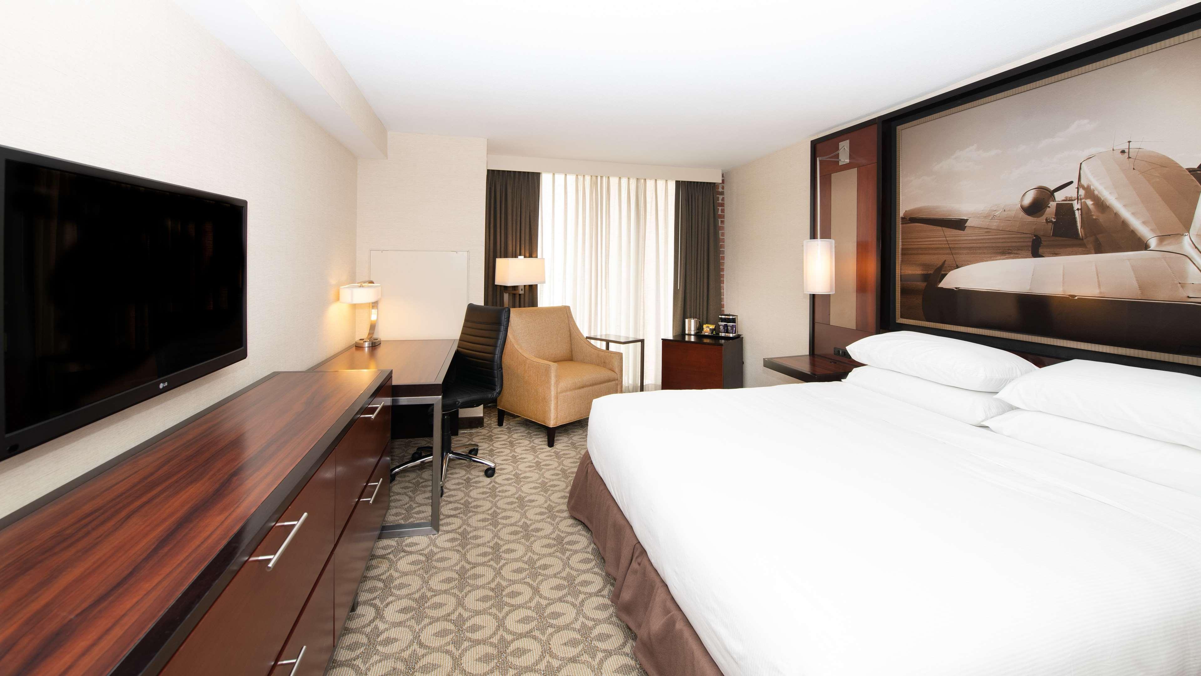 Doubletree Hotel & Suites Charleston Airport North Charleston Eksteriør billede