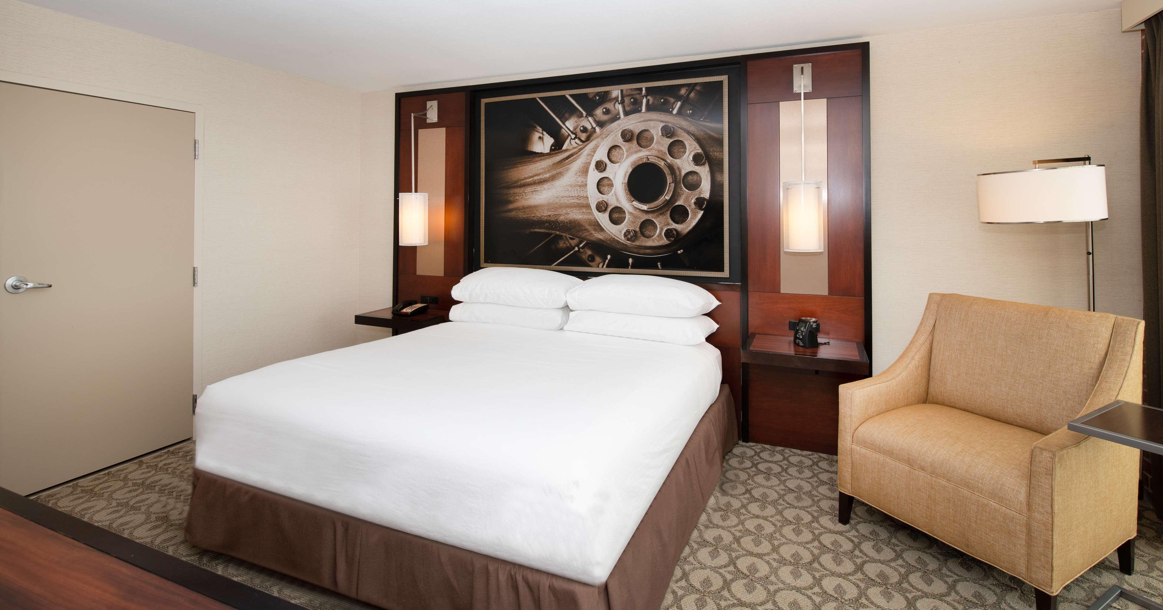 Doubletree Hotel & Suites Charleston Airport North Charleston Eksteriør billede