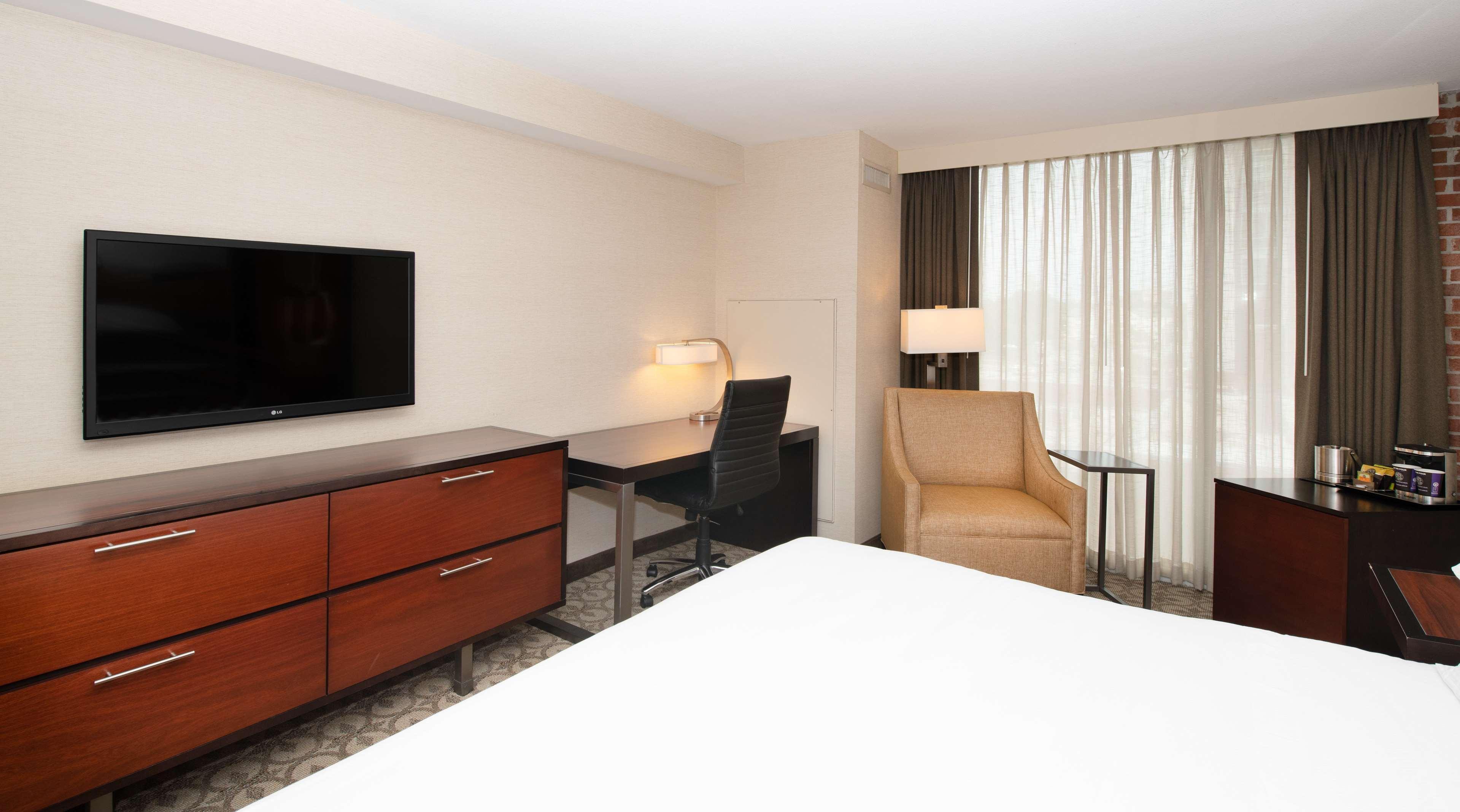 Doubletree Hotel & Suites Charleston Airport North Charleston Eksteriør billede