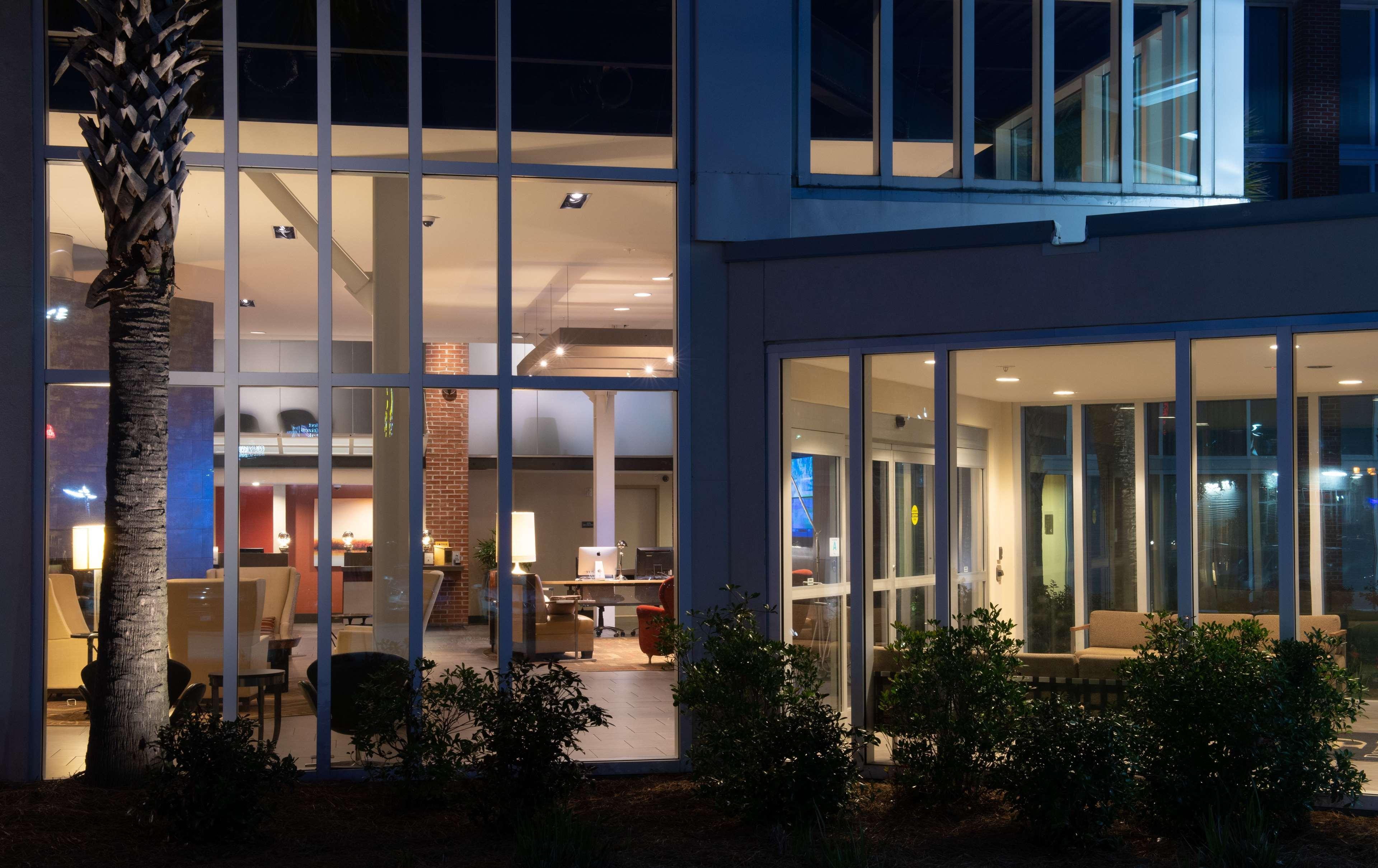 Doubletree Hotel & Suites Charleston Airport North Charleston Eksteriør billede