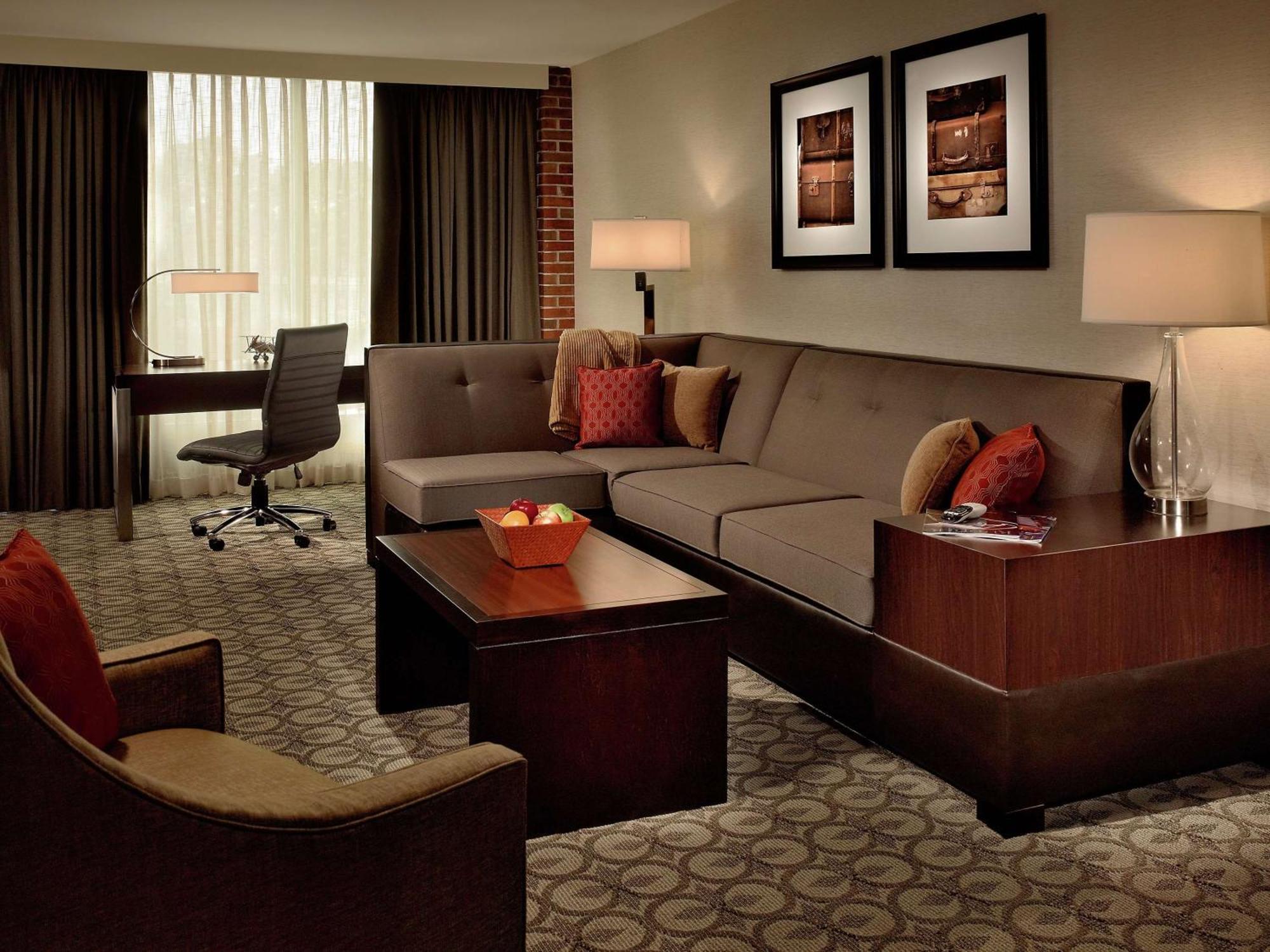 Doubletree Hotel & Suites Charleston Airport North Charleston Eksteriør billede